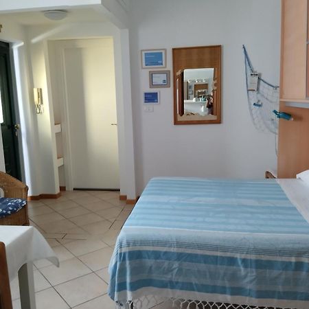Goccia Azzurra Bed & Breakfast Silvi Marina Dış mekan fotoğraf