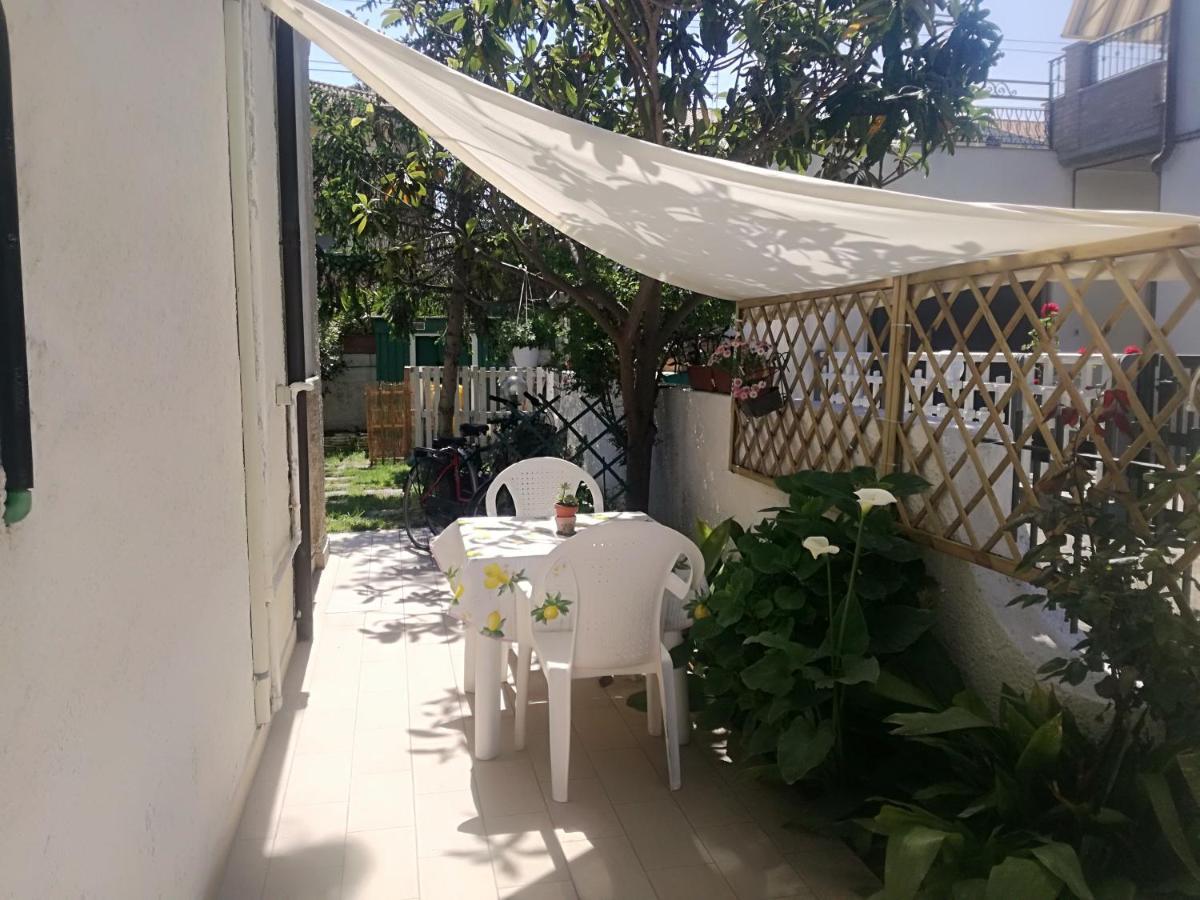 Goccia Azzurra Bed & Breakfast Silvi Marina Dış mekan fotoğraf